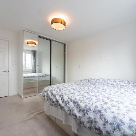 Lovely Penthouse Near Canary Wharf Лондон Экстерьер фото