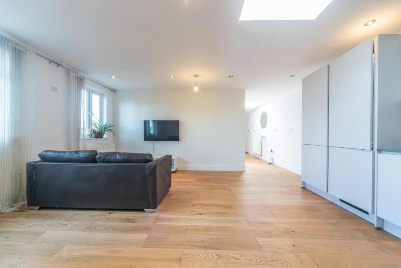 Lovely Penthouse Near Canary Wharf Лондон Экстерьер фото