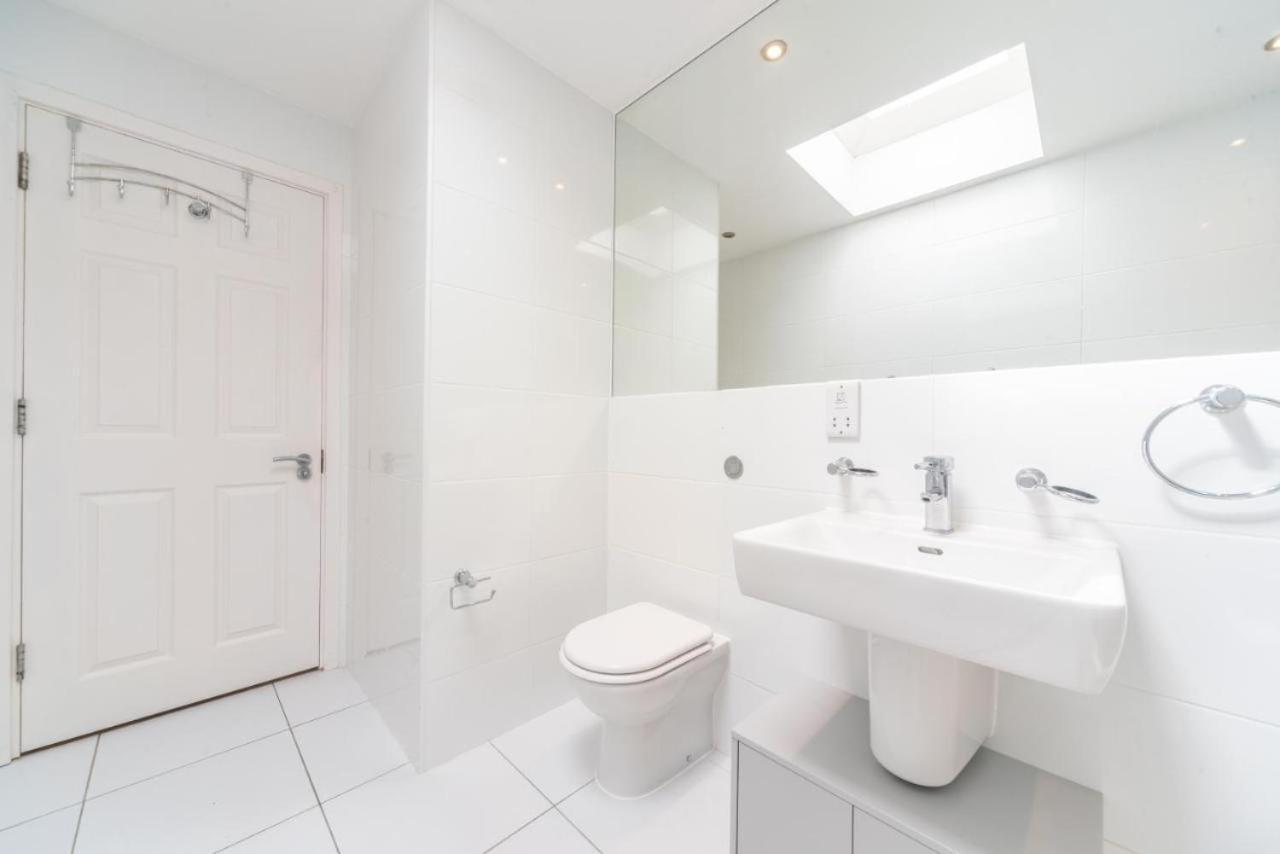 Lovely Penthouse Near Canary Wharf Лондон Экстерьер фото